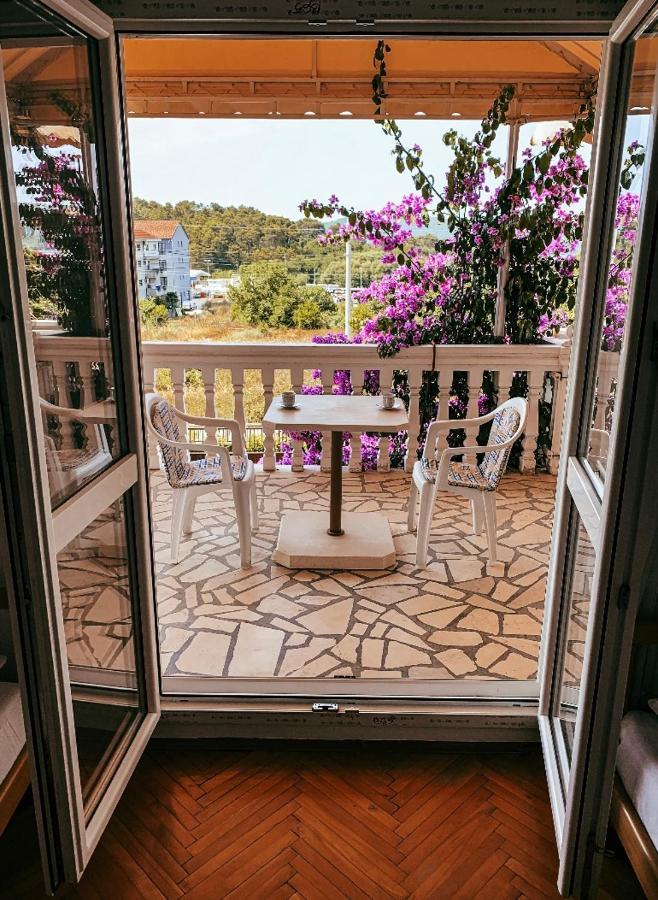 Peaceful, Cosy Tivat Guesthouse Exterior foto